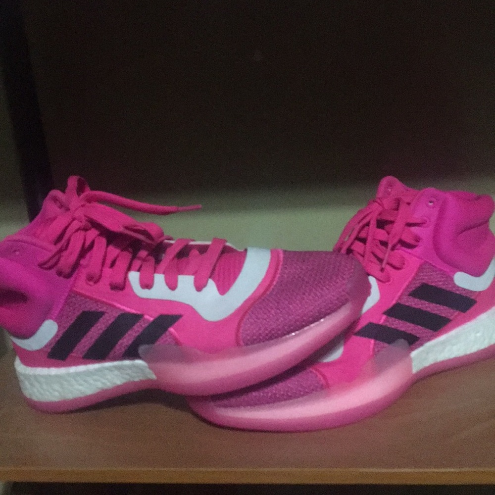 Adidas marquees (LIMITED PINK!)